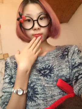To琪琪宝宝主播照片