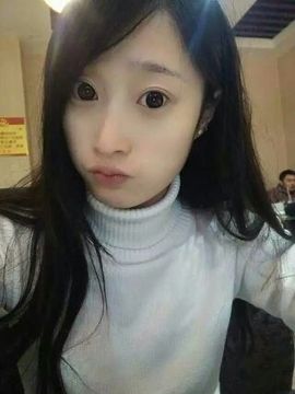 潞的小月亮主播照片