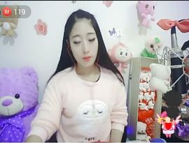 潞的小月亮主播照片