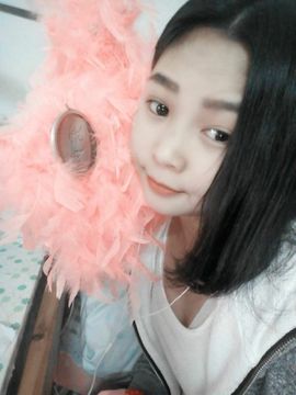 逗比妞喵咪主播照片