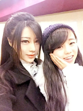 莎莎暂停播主播照片