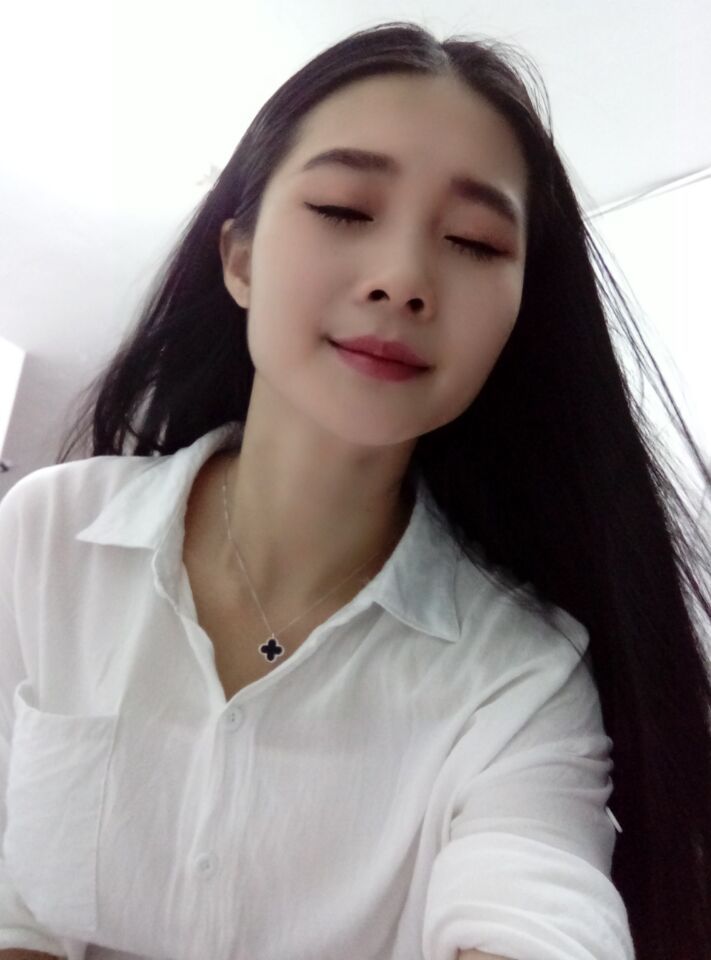 白宝是粤语歌天后的主播照片