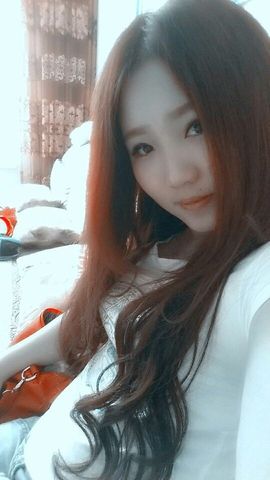 小天ㄨ主播照片