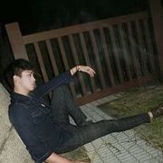 tobiQ海报