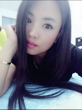 雪离儿主播照片