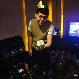 べ瑞森づ主播照片