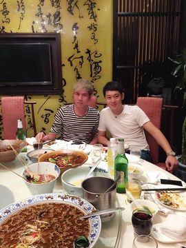 べ瑞森づ主播照片