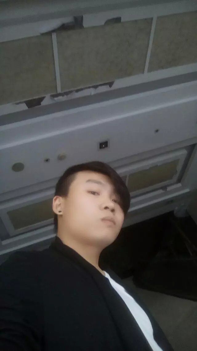 毅.0主播照片