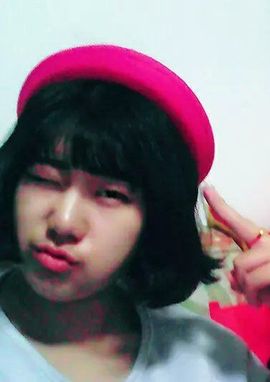 糖果甜腻腻主播照片