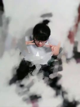 糖果甜腻腻主播照片