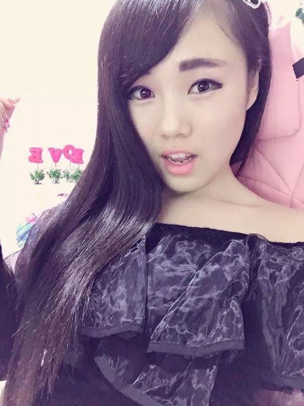 安朵小公举的主播海报