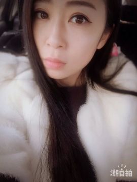 小美金桐主播照片
