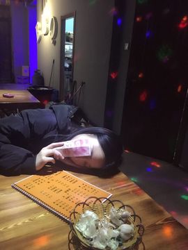 “茹果er；主播照片