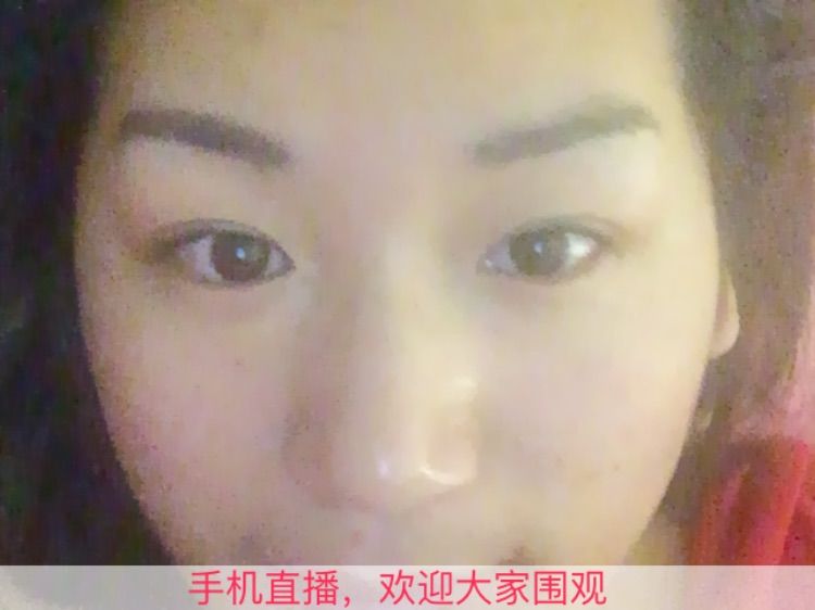 爱唱歌的跑调可儿的主播照片