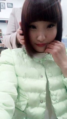 爱不贵亲密而贵长久主播照片