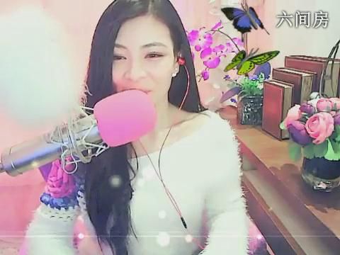 ♥♡灬唇印゛情钟初见的图片