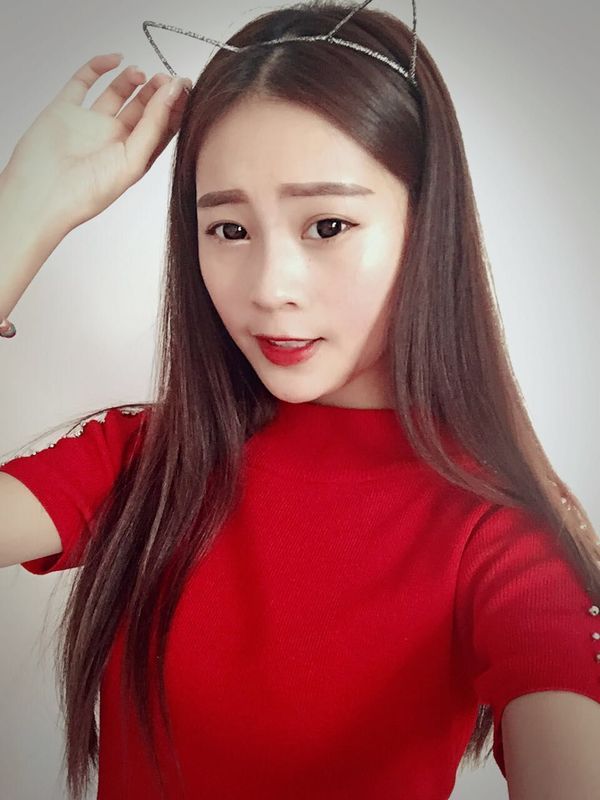 小畅畅小仙女的主播海报