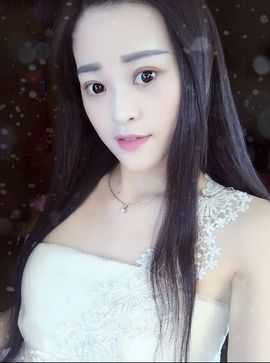 雪离儿主播照片