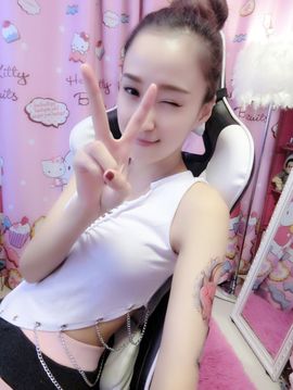 笑笑（爱是回忆美好）主播照片