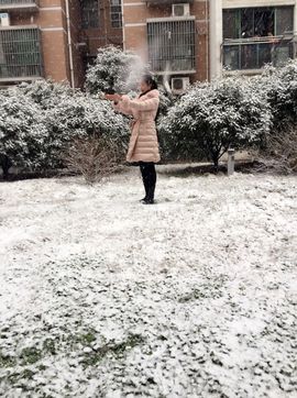 小怪兽_要奔跑主播照片