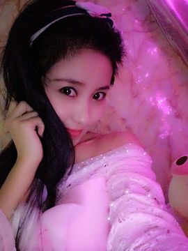 魅丽晴儿主播照片