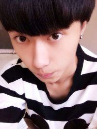 李隆坤主播照片