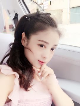 木子鑫垚好声音主播照片