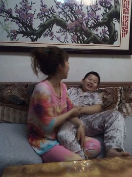 玉帝宙斯手拉手主播照片