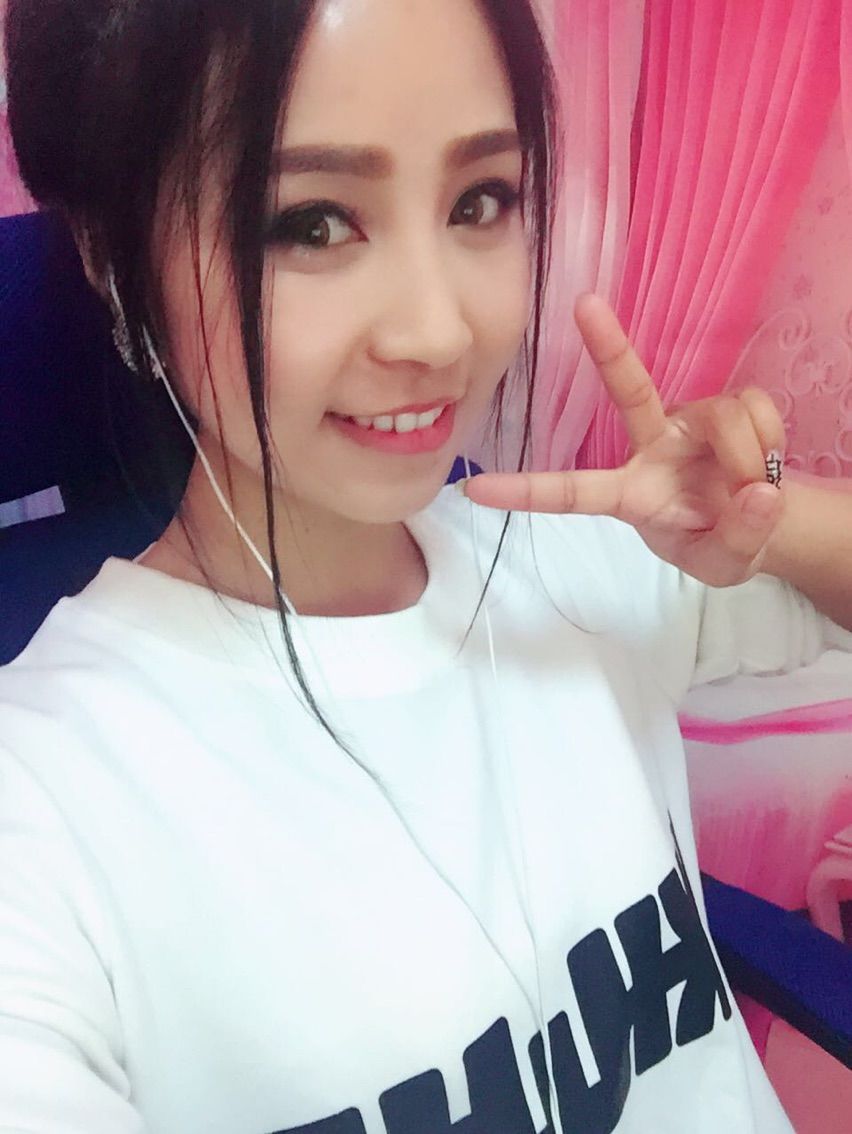 Angel北鼻主播照片
