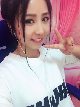 Angel北鼻主播照片