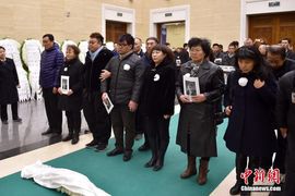 天悦限量版妞妞哥哥主播照片