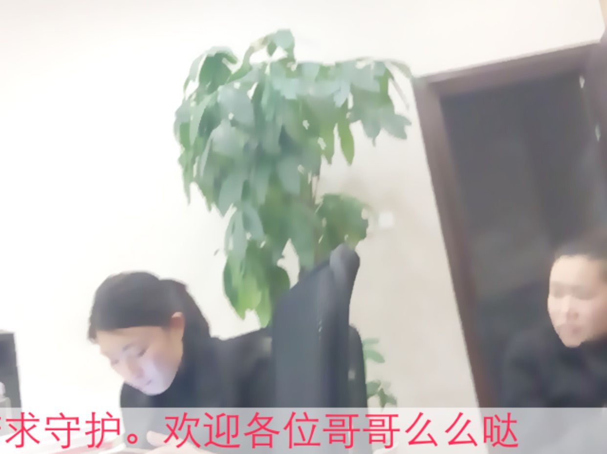 伊诺-执着的坚持下去的主播照片