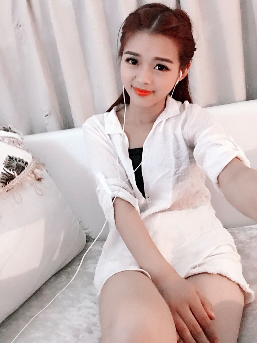 小親親唱情歌的主播照片
