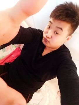A·吓死宝宝啦主播照片