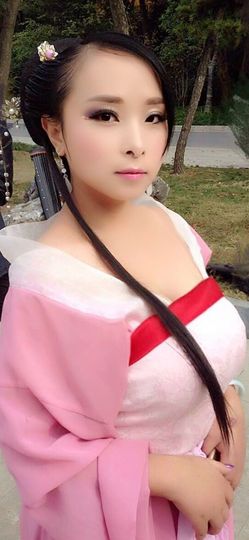 小甜菜张莹莹主播照片