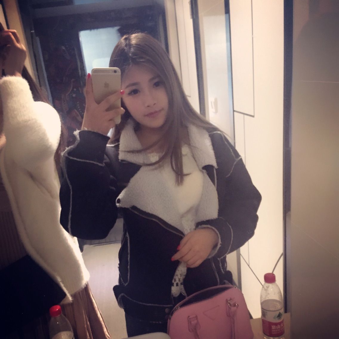 你们家的秀妍还在的主播照片