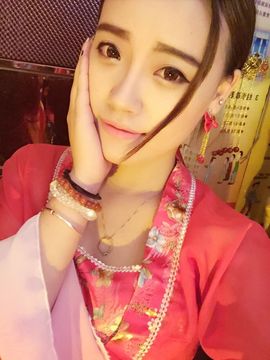 蒂蒂小米粒主播照片