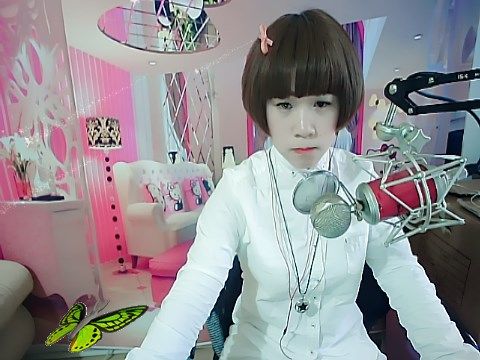 韩京泰的主播照片
