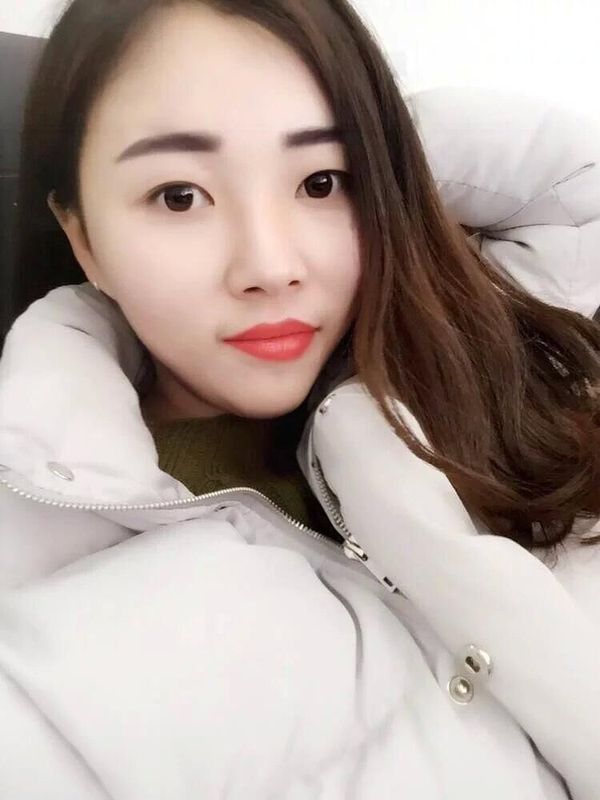 leslie.花花的主播海报