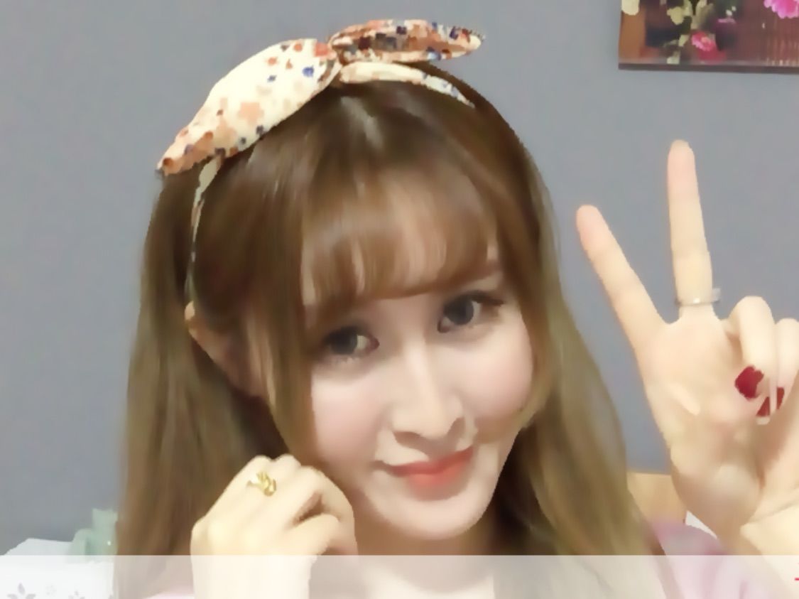 混血小布丁的主播照片