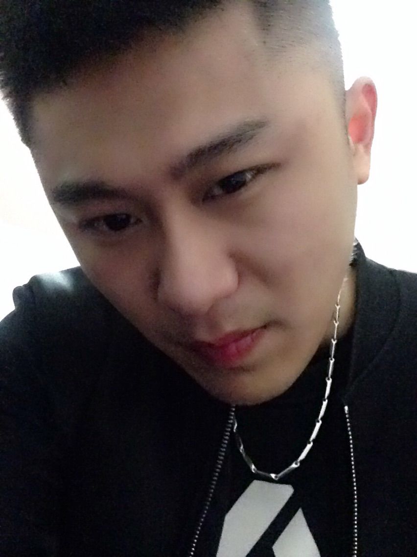 Mc丨狂人的主播照片