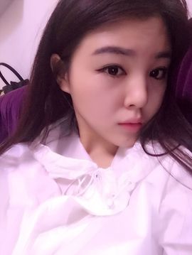九小九，主播照片