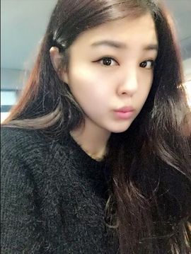 雪离儿主播照片