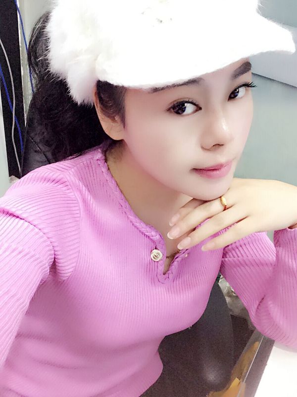 这花刺手别摘哦的主播海报
