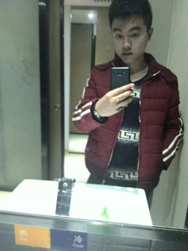 ╰、安安静静““主播照片