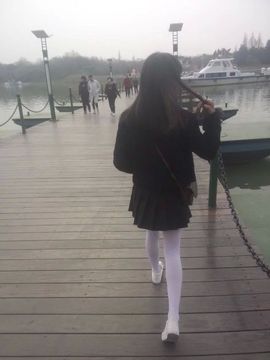 塞牙缝d主播照片