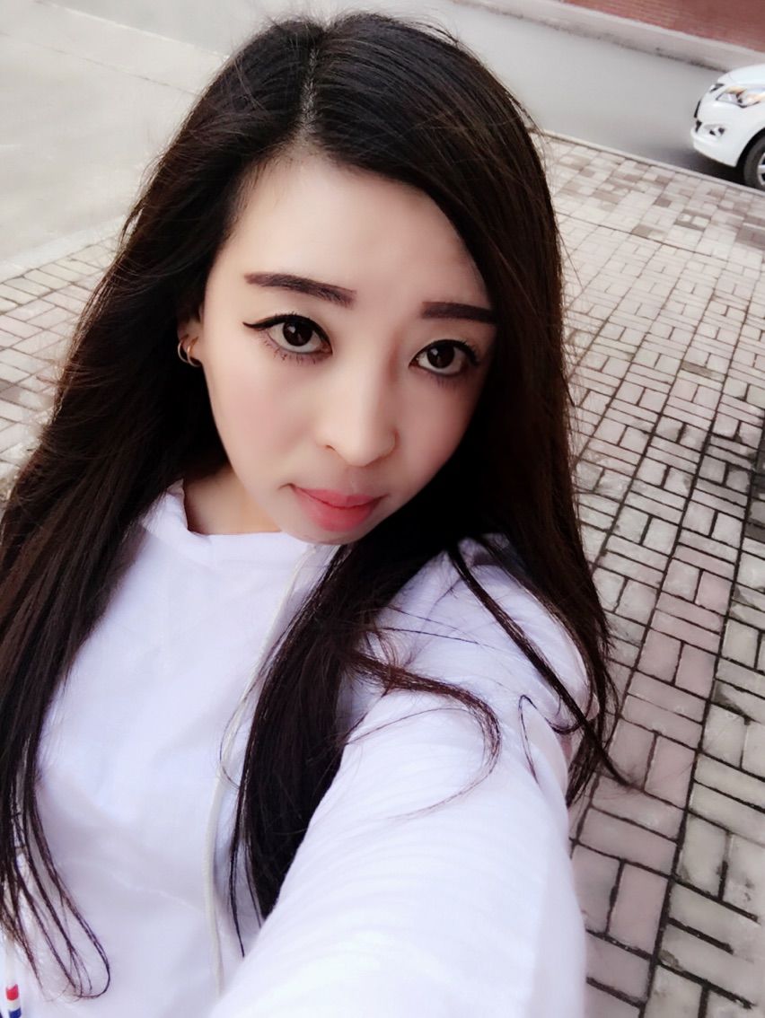 A臭臭A的主播照片