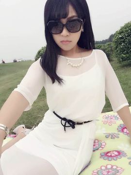 张君雅love主播照片