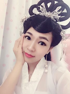 张君雅love主播照片