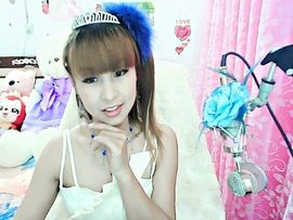 伊媚儿主播照片